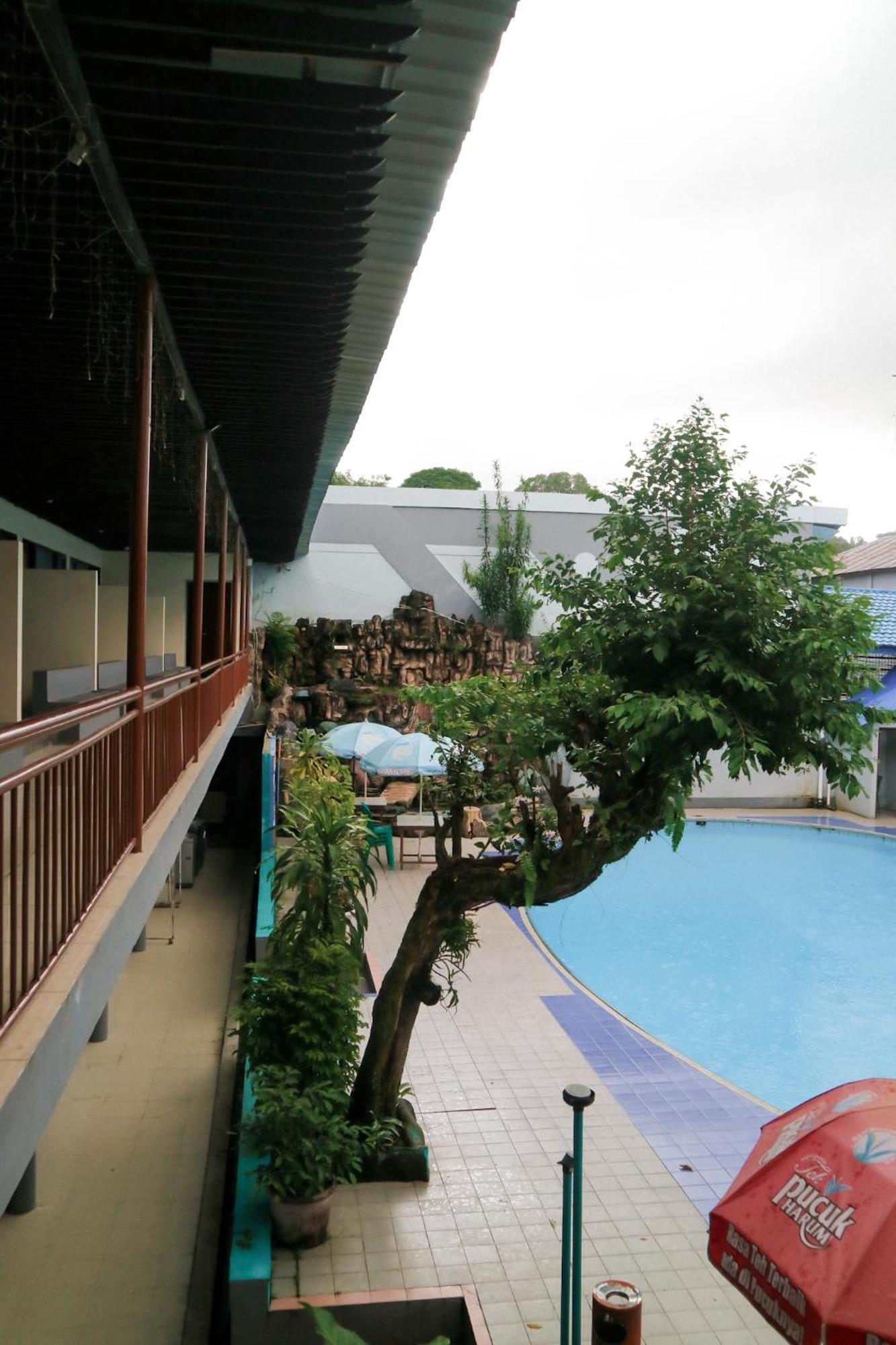 Hotel Mariat Sorong Exteriér fotografie