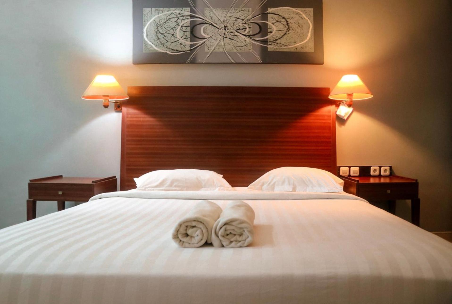 Hotel Mariat Sorong Exteriér fotografie